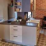 9 Bedroom In *
