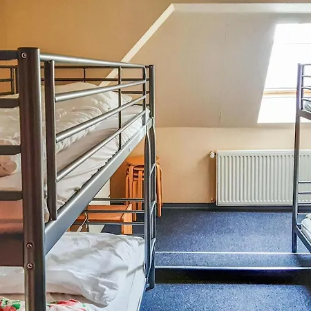 9 Bedroom In