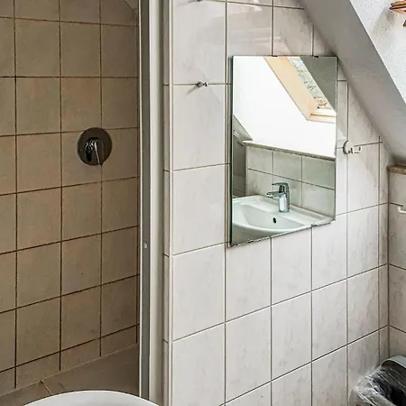 Prázdninový dům 9 Bedroom In *